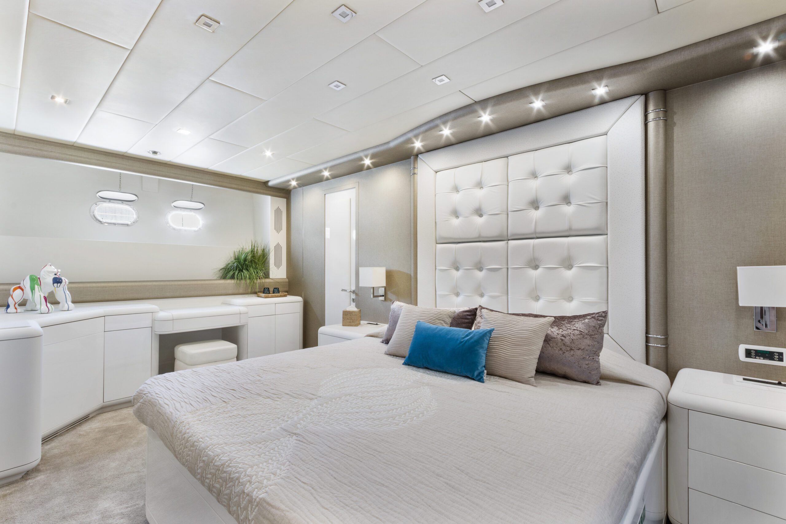 Mangusta 108 – BELISA - Imagen 12