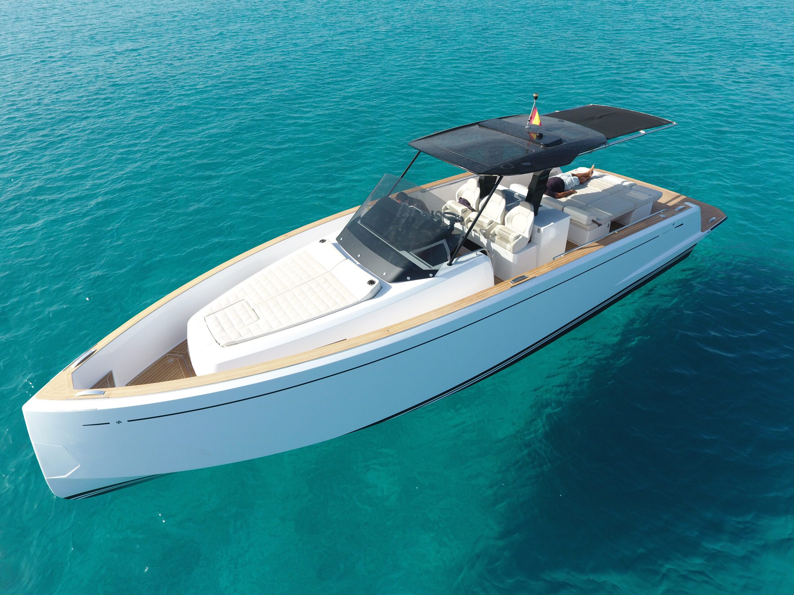 Pardo 38 – PLAY YACHT - Imagen 3