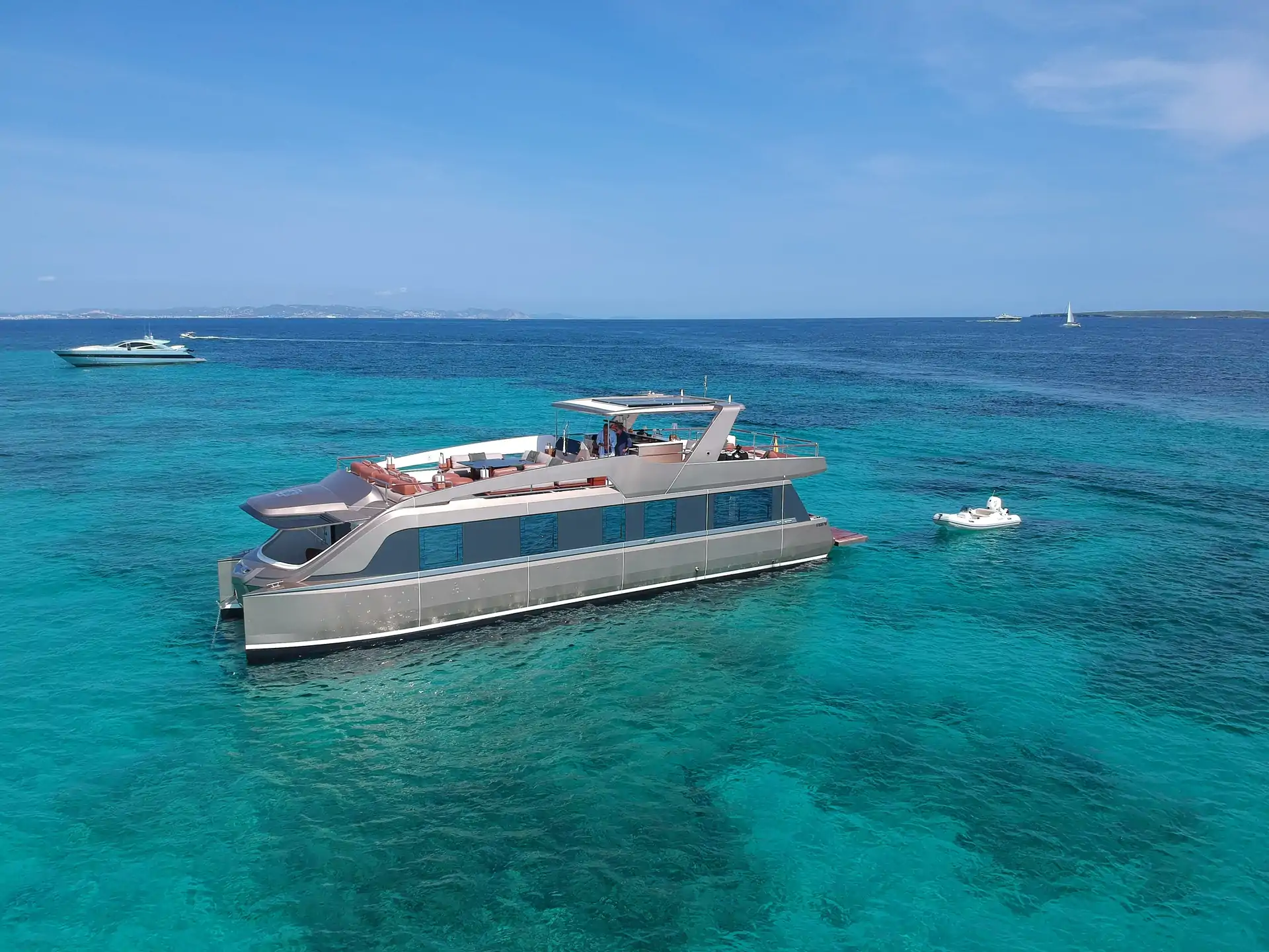 House of Hütter - GOLDFINGER - Imagen 4