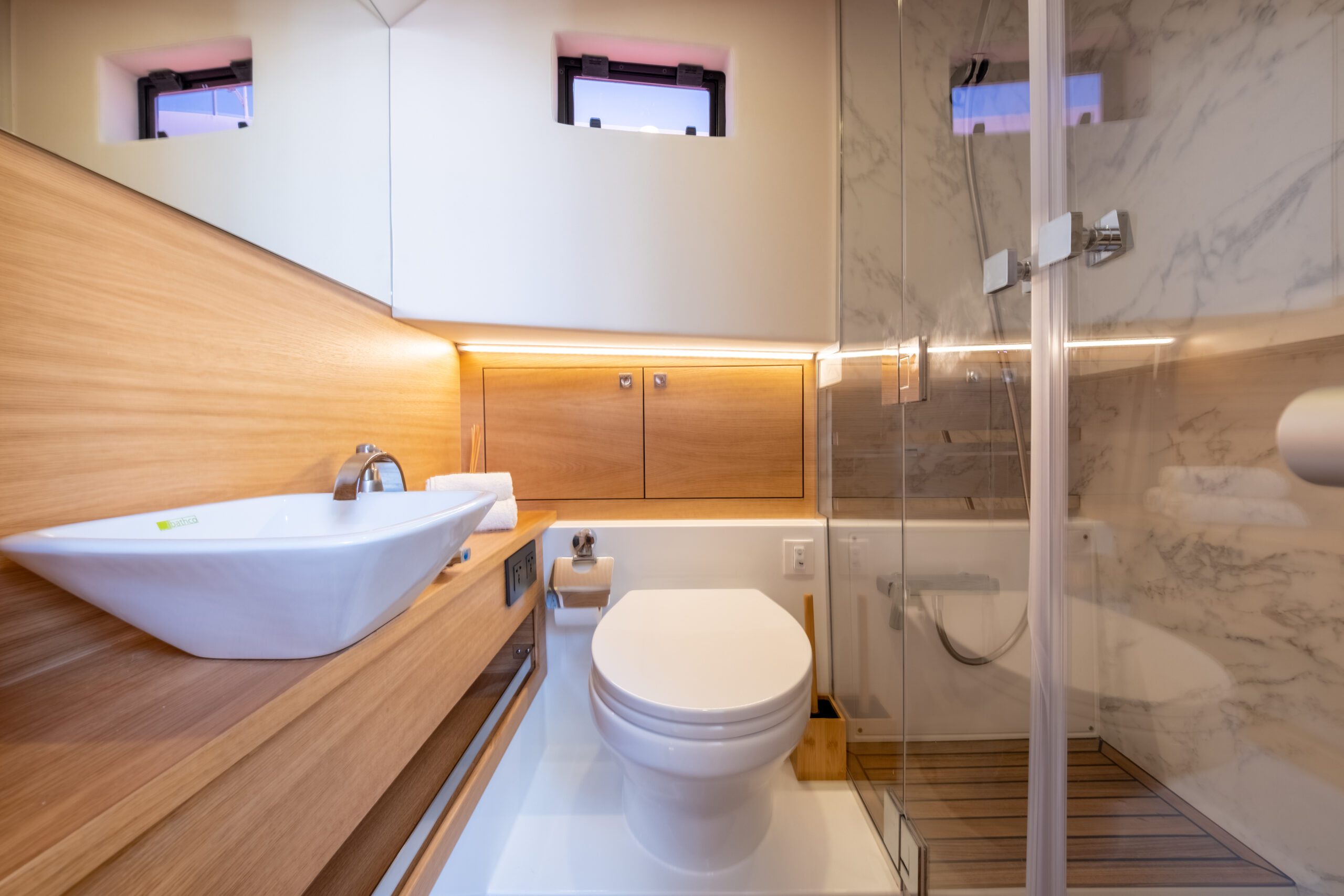 De Antonio D42 Open – PLAY YACHT III - Imagen 9