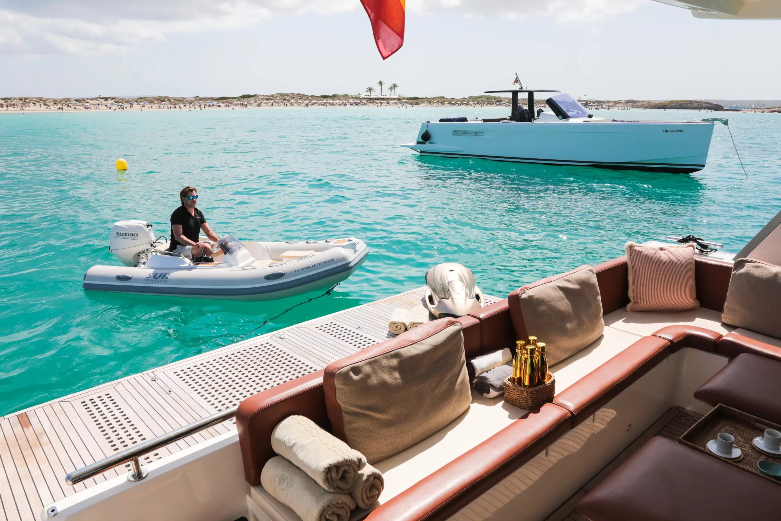 House of Hütter - GOLDFINGER - Imagen 11