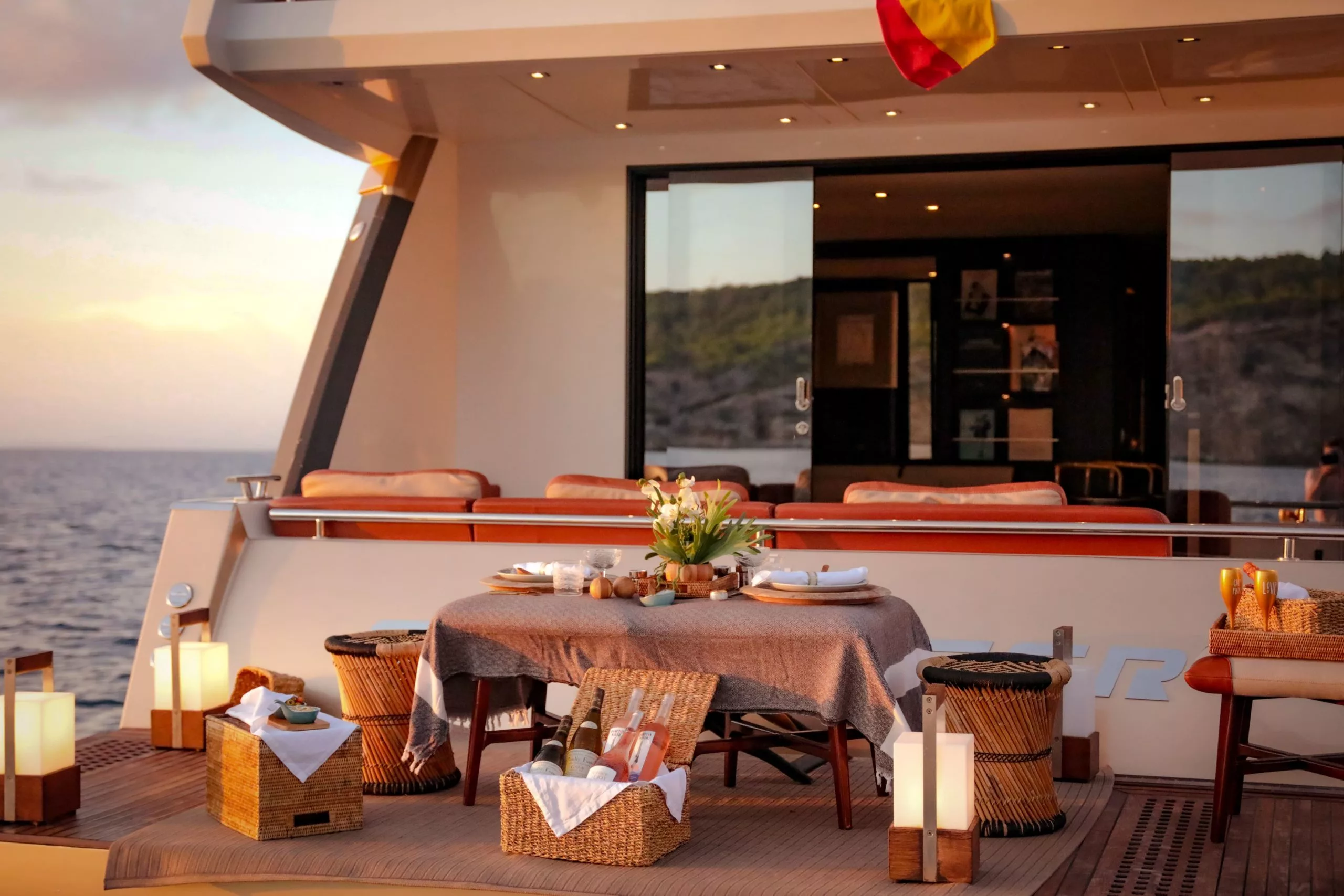 House of Hütter - GOLDFINGER - Imagen 20