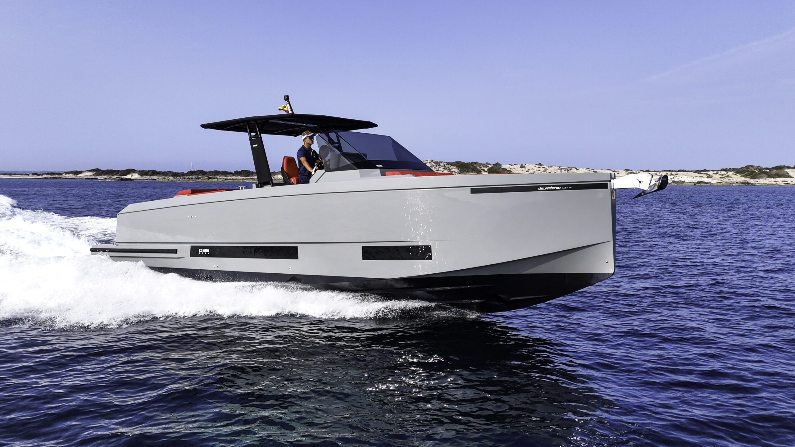 De Antonio D36 – PLAYYACHT IV - Imagen 6