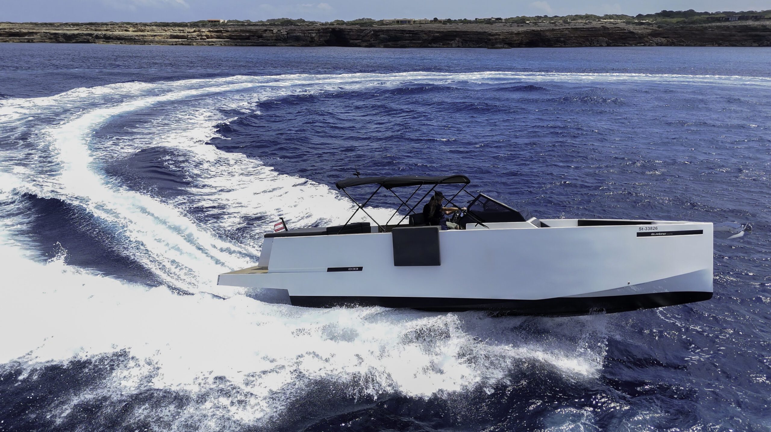 De Antonio 33 Open - OCEANS 911